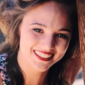 Meet your Posher, Nikole